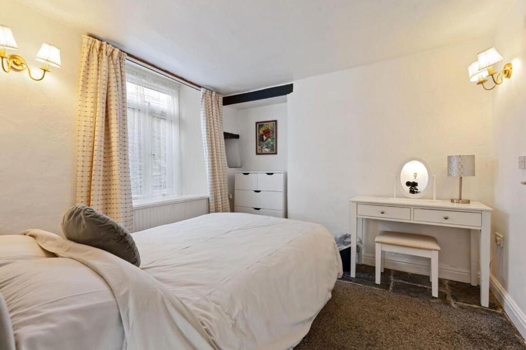 Myrtle Cottage Боскасл Экстерьер фото